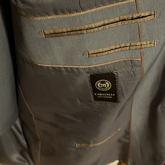 Caravelli gray 3 piece suite. Like new. 54L coat and 50 waist pant. - Picture 6 of 16